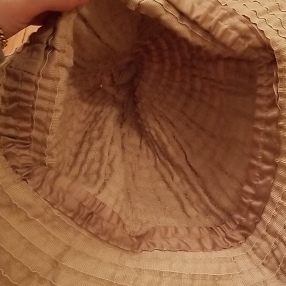 Sunhat - Picture 2 of 3